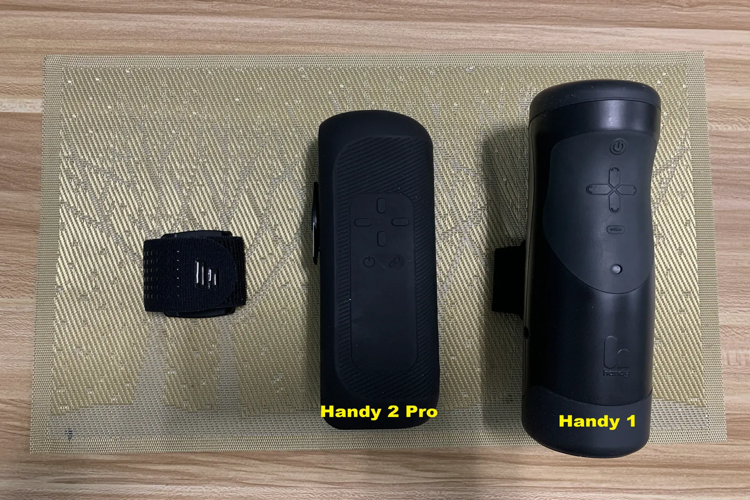 Comparaison des différents manchons The Handy avec TrueGrip Gen 1, TrueGrip Gen 3, The Lips Sleeve et The Mod Tight Sleeve.